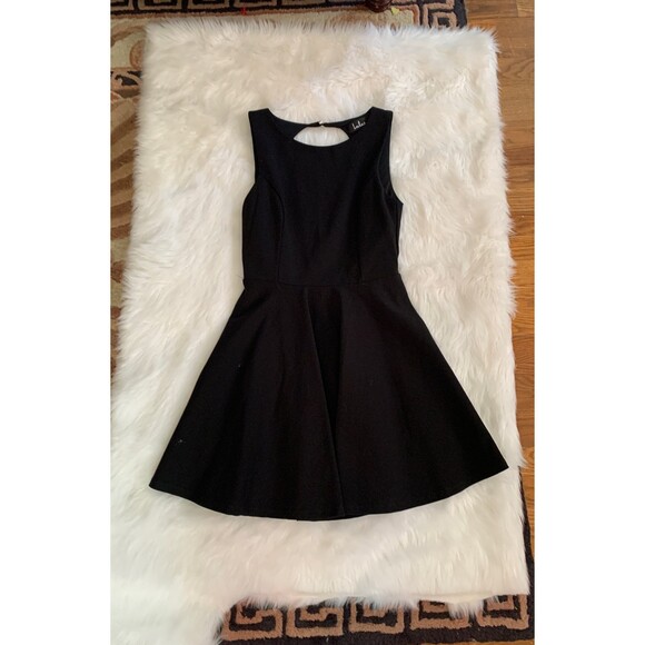 Lulu’s Dress - Picture 1 of 6